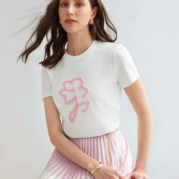 WHITE CASUAL WOMEN'S T-SHIRT WITH FLORAL PATTERN - Picture 1 of 5